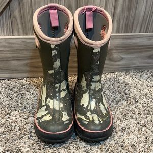 Bogs girls size 12